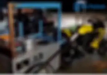 Tidak Tanggung-tanggung, Jualan Siomai Pakai Yamaha R15! Begini Penjelasannya