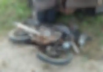 Tragis, Honda GL Pro Ringsek Diseruduk Truk CPO, Anggota Polisi Tergeletak Gak Bernyawa