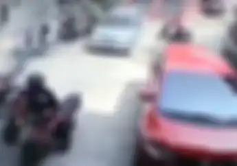 Tamu Kondangan Harus Waspada, Gak Sampai 1 Menit Kawanan Maling Gasak Honda BeAT
