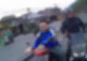  Viral, Video Detik-detik Motovlogger Nyaris Dikeroyok, Hadang Gerombolan Pemotor Lawan Arah di Flyover Buaran