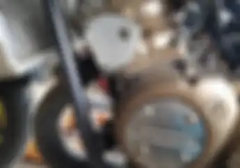 Bikers Pakai Kawasaki Ninja 2-Tak? Biar Gak Ngunci dan Jambakan Makin Mantap Rutin Cek Bagian Ini