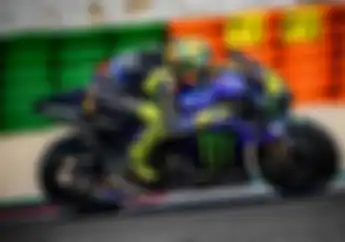 Jelas Banget, Nih Perbedaan Motor Yamaha M1 Valentino Rossi Standar dengan Motor di Tes MotoGP 2019 Misano