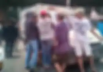 Video Detik-detik Penangkapan Begundal Pemeras Mobil Box di Tanah Abang, Wajah Garang Berubah Pucat