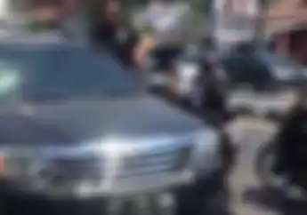 Sempat Dikepung, Toyota Fortuner yang Dirusak Warga dan Driver Ojol Ternyata Punya Orang Penting