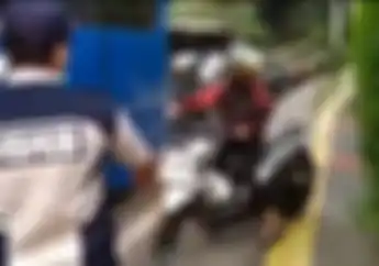 Sudah Berlaku Sejak Abad ke-21, Begini Hukuman Pengendara Motor Lewat Trotoar Zaman Dulu, Bukan Bayar Denda