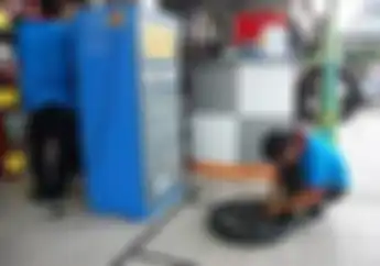 Ban Motor Diisi Nitrogen Tak Boleh Dicampur Angin Biasa, Mitos Atau Fakta?
