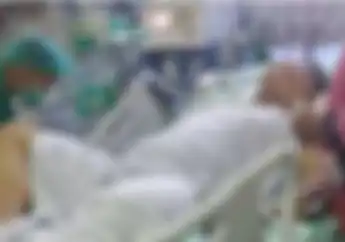 Brutal, Driver Ojol Terkapar Berlumuran Darah Ditusuk Pria Misterius, Korban Sempat Melawan dengan Sisa Tenaga