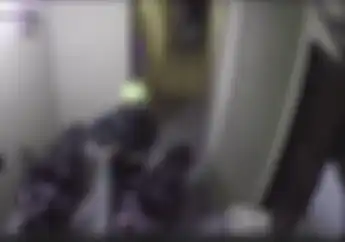Serakah! Video Maling Motor Terekam CCTV, Dua Honda BeAT Dibawa Kabur Sekaligus