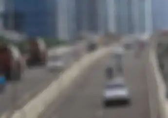 Street Manners: Bukan cuma Denda Rp 500 Ribu, Ini Bahaya Pemotor Melintas di Jalan Layang Non Tol