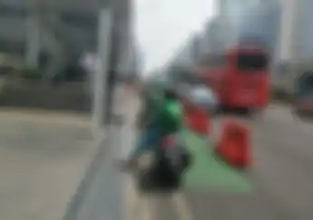 Walah Polisi Akan Tilang Motor Yang Masuk Jalur Sepeda, Segini Dendanya
