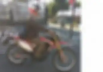 Bangga Bermotor, Anggota DPRD Ini Pilih Pakai Motor Trail Untuk ke Kantor Dibandingkan Fasilitas Mobil