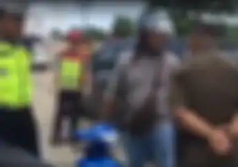Razia Pajak Gabungan Polisi dan Pemda, Satpol PP Ajak Duel Pemotor