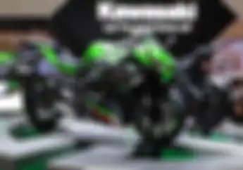 Kawasaki Ninja 250 4 Silinder Resmi Diperkenalkan, Powernya Sampai 45 Dk?