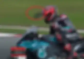 Kegirangan Raih Pole Position di Kualifikasi MotoGP Malaysia 2019, Visor Helm Fabio Quartararo Copot
