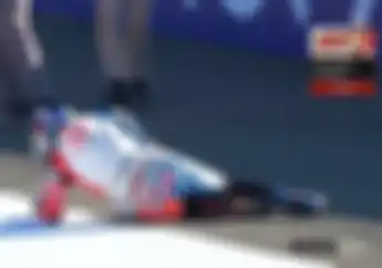 Baru Keluar Pit, Kenapa Murid Valentino Rossi Terkapar di FP3 MotoGP Valencia 2019?