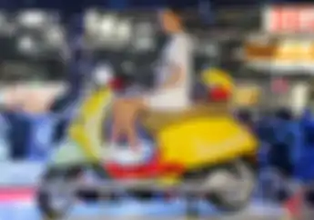 Ubah Warna Vespa Primavera Jadi Versi Sean Wotherspoon Ternyata Gak Mahal, Cuma Butuh Biaya Segini