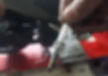 Sambil Tunggu Bedug Magrib, Ingat Jika Pasang Busi Motor Kurang Kencang Ini Efeknya!