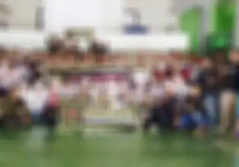 Keren, Komunitas Maxiflow Indonesia Kampanyekan Bahaya Main HP Sambil Naik Motor Kepada Pelajar SMA