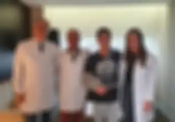 Gak Pake Sehari, Marc Marquez Langsung Pulang dari Selesai Operasi Bahu Kanan, Jalani Terapi di Rumah