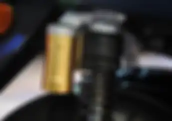 Meski Bisa Saling Tukar Pakai, Ternyata Panjang Sok Belakang Yamaha All New NMAX Beda dengan NMAX Lama