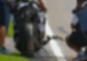 Enggak Asal Pompa, Tekanan di Ban Motor MotoGP Punya Aturan Khusus, Kasus Loris Baz Jangan Sampai Terulang