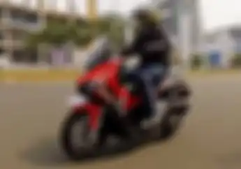 Tarikan Loyo Dijamin Sembuh, Ganti Roller Honda ADV150 Pakai Motor Ini