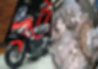Bikin Geleng-geleng, Warga Bogor Beli Honda ADV150 Baru Pakai Uang Receh, Segini Lama untuk Menghitungnya
