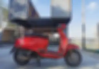 Aplikasikan Setang Drop Head, Tampilan Lambretta V200 Ini Jadi Makin Kece
