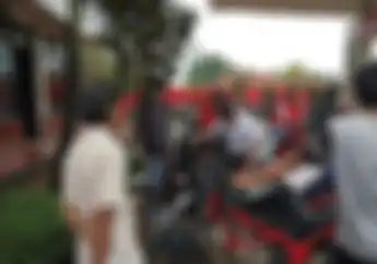 Geger Isi Pertamax Campur Air Puluhan Konsumen SPBU Protes Akibat Motor dan Mobil Mogok