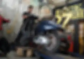 Pemilik Vespa Gak Perlu Was-was, Begini Tips Merawat Vespa Saat Musim Hujan dari Scooter VIP