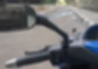 Pakai Spion Motor Cuma Satu Bisa Kena Tilang? Intip Lagi Nih Aturannya