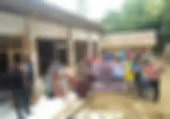 Korban Banjir Lebak Banten Bersyukur dengan Aksi Peduli dari Forum Komunitas Bikers Jabodetabek