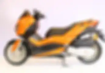 Berkelir Candy Orange, Yamaha XMAX Raih Best Elegant di Customaxi Bekasi 2020