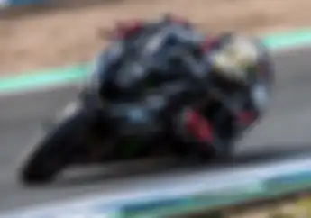 Jadi Juara Dunia WSBK 5 Kali Berturut-turut, Arai Hadirkan Helm Berwarna Emas Untuk Jonathan Rea