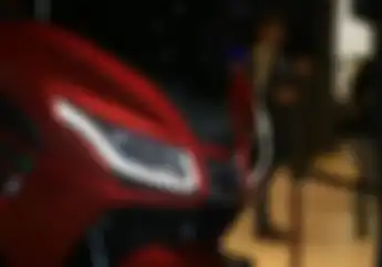 Harganya Lebih Murah dari Yamaha NMAX dan Honda PCX, Skutik Bongsor Aprilia SXR 160 Resmi Meluncur