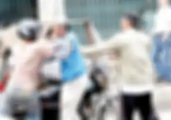 Dilarang Keras Main Hakim Sendiri, Pemotor Wajib Paham Aturan Saat Kecelakaan Di Jalan