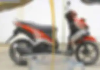 Banyak Pemilik Kendaraan yang Belum Tahu Arti Warna Oli Merah, Biru dan Kuning Emas 