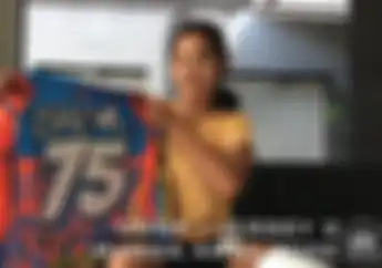 Bantu APD Untuk Tim Medis di Yogyakarta, Sheva Crosser Cantik Asal Yogya Ini Lelang Jersey Kebanggaan