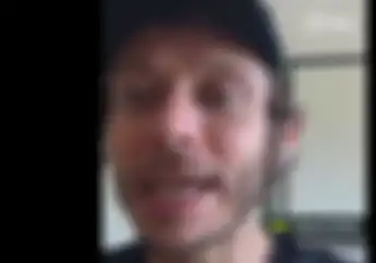 Bikin Kangen, Kabar Valentino Rossi Selama Italia Lockdown, Di Rumah Saja