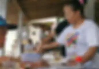 Patut Ditiru, Para Pemuda Bikin Dapur Umum Akibat Wabah Corona, Kasih Makanan Gratis Buat Driver Ojol