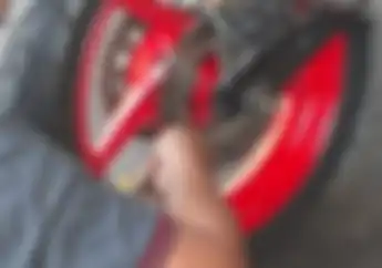 #Ngopreksantuy Cuma Pakai Alat Ini Bisa Bikin Rantai Motor Anti Kendur, Begini Cara dan Trik nya