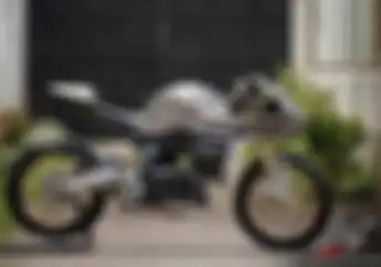 Modifikasi Honda CBR250RR Cafe Racer, Gabungan Konsep Retro dan Futuristis