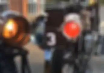 Tengok Sejarah, Begini Lampu Motor Pertama Kali Meluncur di Dunia
