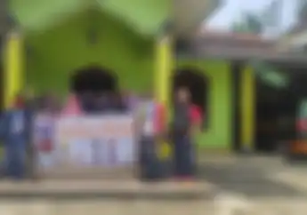 Mantap, Komunitas Motor Suzuki 2 Wheels Adakan Bakti Sosial Kepada 50 Orang Santriwati