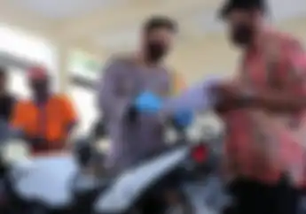Gratis Kawasaki Ninja Dibayar Amplop Kosong dengan Cara Transaksi COD-an 