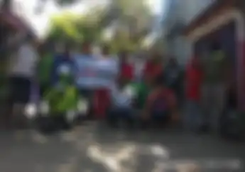 Ramai Penyakit Demam Berdarah, Klub Motor Addressia dan Komunitas Rela Baik Adakan Fogging di Rumah Warga
