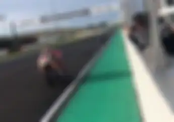 Sekian Lama Lockdown,  Test Rider Aprilia MotoGP Bradley Smith, Akhirnya Ngegas Motor MotoGP Aprilia RS-GP  Lagi