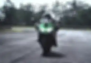 Sangar Mana Nih, Raungan Mesin Kawasaki Ninja 250 4 Silinder Atau 2 Silinder?