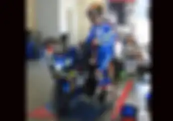 Habiskan Akhir Pekan Cuma di Portugal, Pembalap MotoGP Alex Rins Ngegas Motor Gede Sampai MIni
