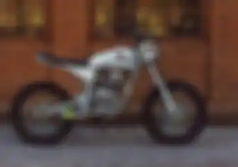 Modifikasi Yamaha Scorpio Z Aliran Street Tracker, Inspirasinya Serial Kartun Jadul Silverhawk